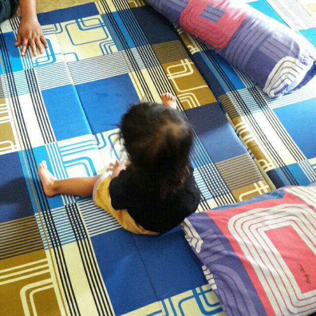 Kasur Lipat Busa Inoac Asli  Eon Lg D 23 Light Green Uk 200x160 Cm Tebal 5 Cm Sd 20 Cm