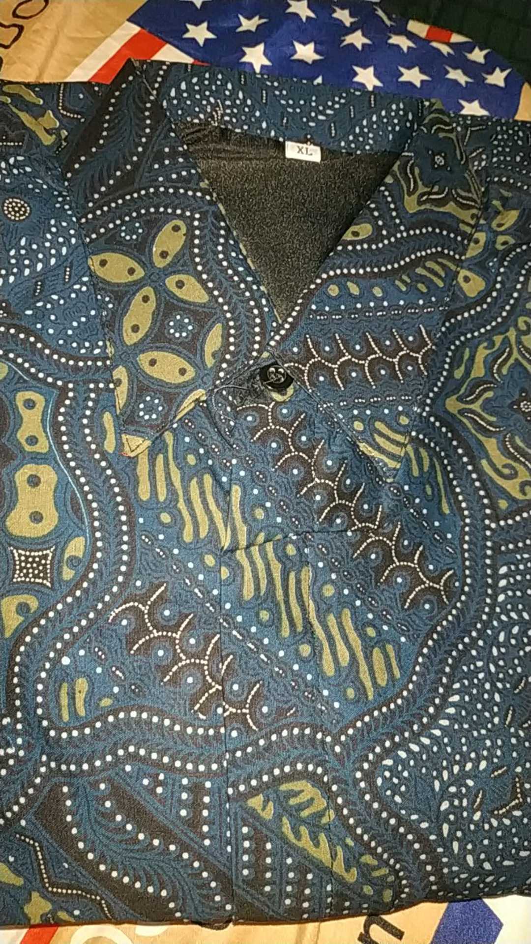 Kemeja Batik Pria Lengan Panjang Pendek Lapis Furing Reguler Fit Kembang Biru