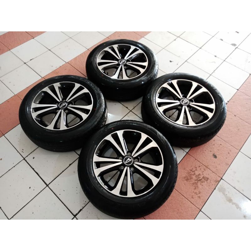 Velg variasi pelek mobil second original copotan New Terios Ring 17 H5x114,3 + Ban Dunlop 215 60 r17
