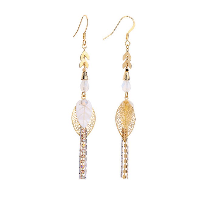 LRC Anting Gantung Fashion Gold Shell Crystal Diamond Earrings F60230