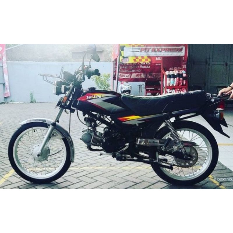 (BISA COD) Striping Win 100 2005 Lis Stiker Decal Standar Ori Honda Win 100 2005 Hitam silver Stripi