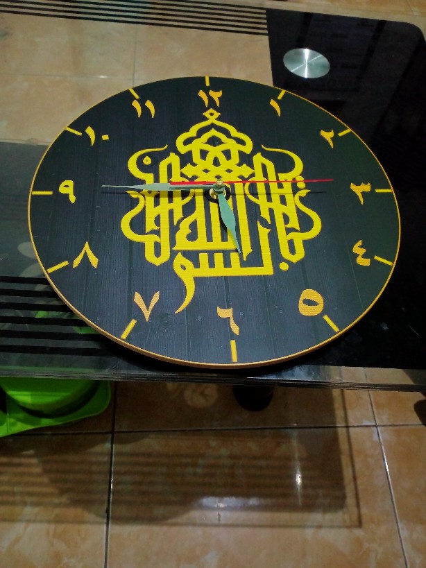 Jam Dinding Nuansa Islami Kaligrafi Arab Bismillah - Sweep Movement