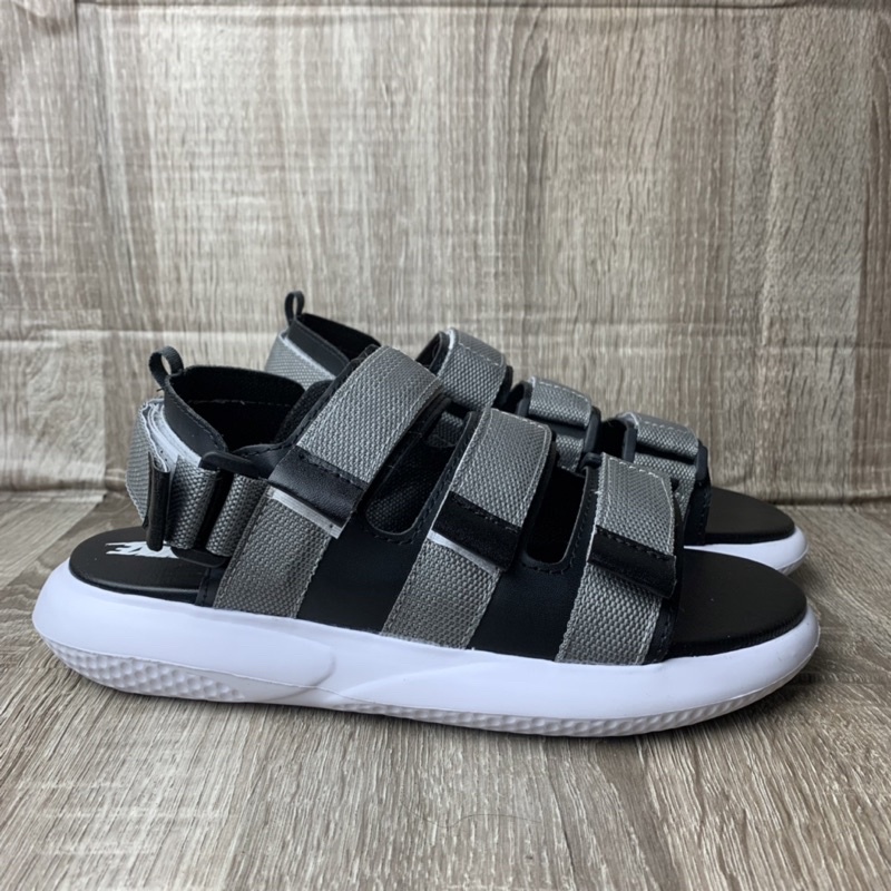 Sandal Gunung Pria Wanita Casual Nike_Terbaru Sendal Pria Outrdor Sandal Cowok Travelling Sandal