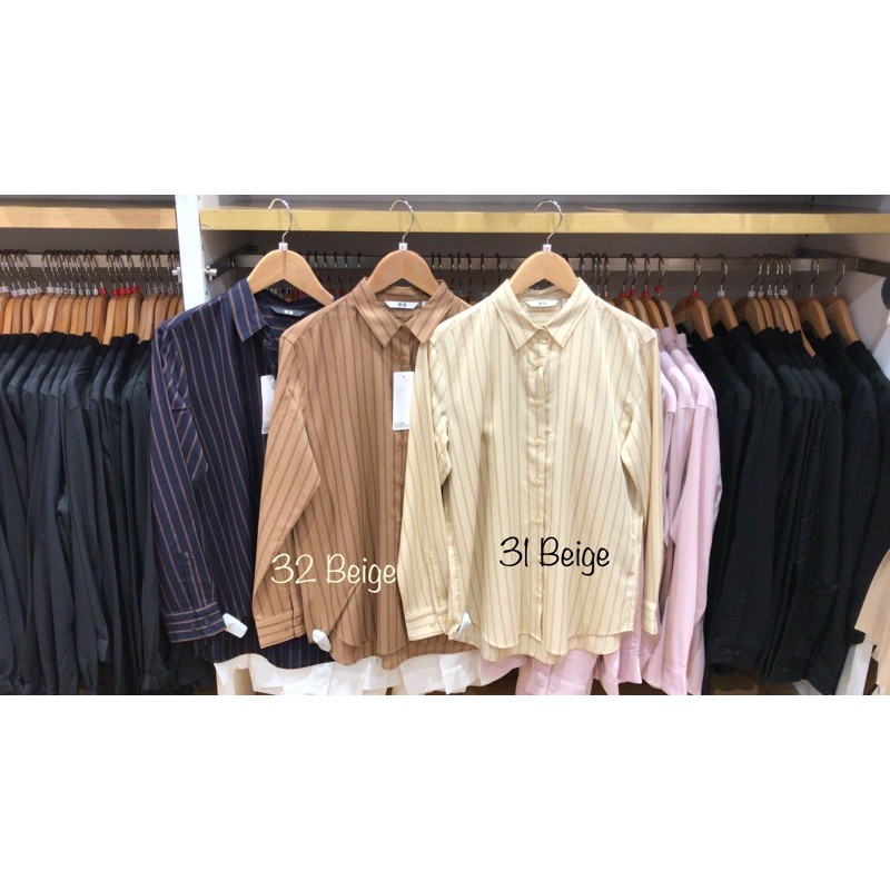 Uniqlo Blouse Rayon Garis