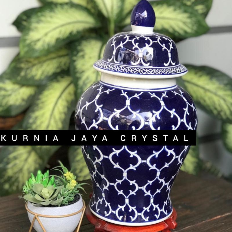 Guci Keramik Biru Putih/ Tochin keramik Biru Putih