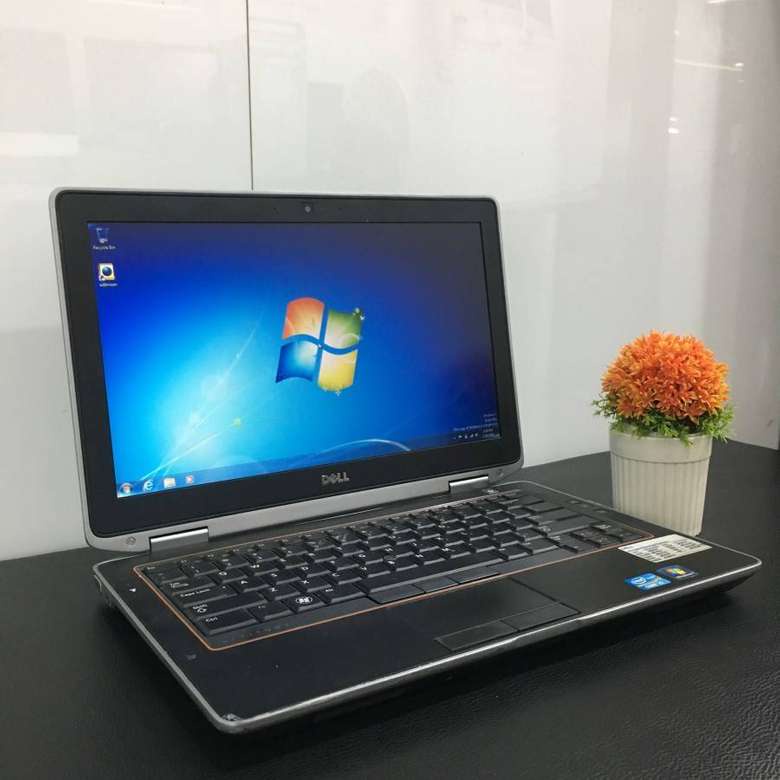 LAPTOP DELL LATITUDE CORE i5 RAM 4GB HDD 320GB BEKAS SECOND