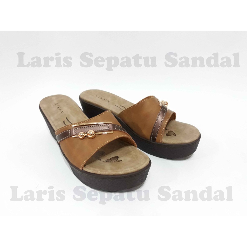 Sandal Wedges Wanita - Sendal Aiken 855