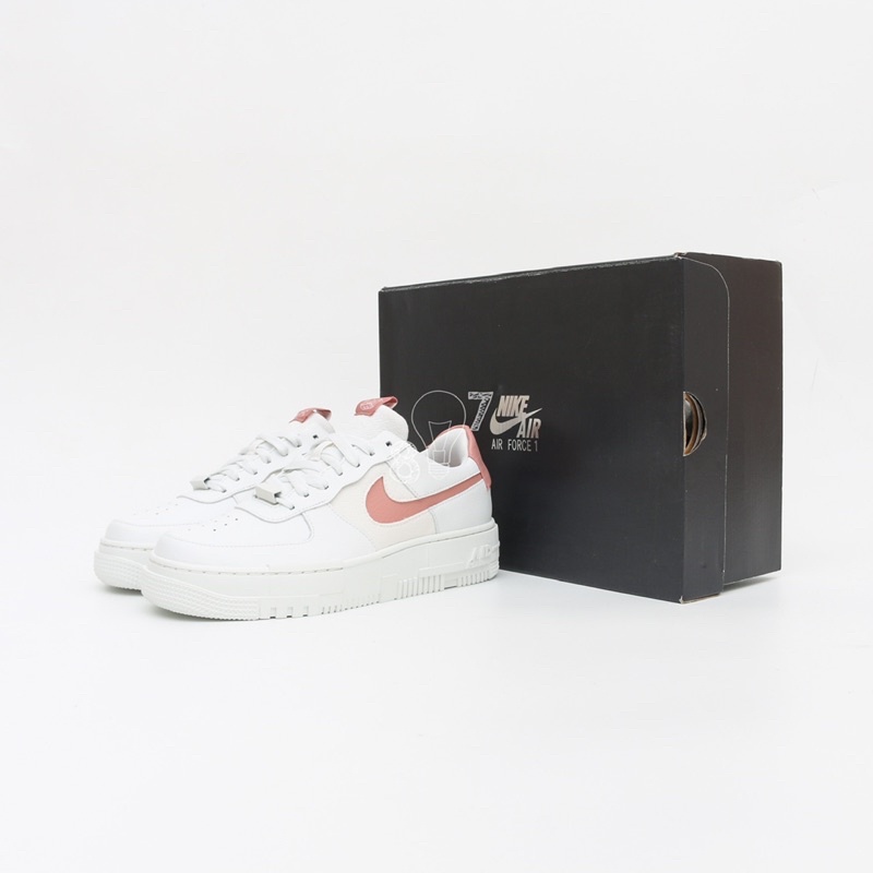 Air Force 1 Low Pixel Rust Pink