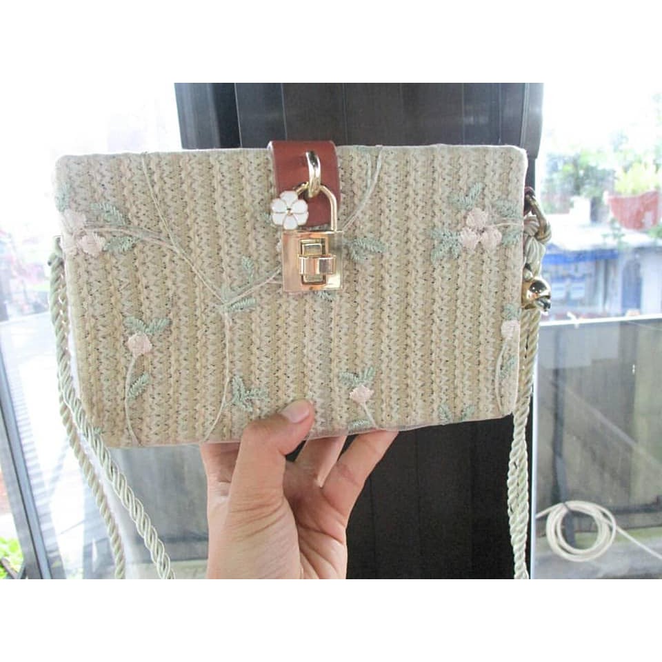Tukutas Tas Selempang Rotan Kotak Wanita Tile Mini Import