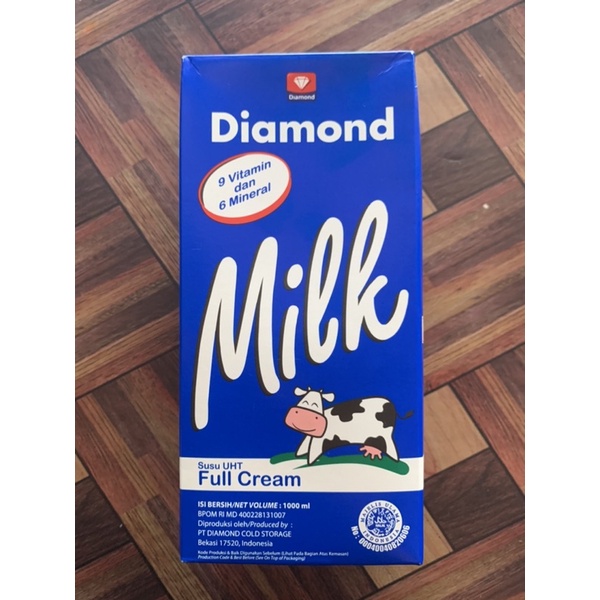 

Susu Diamond UHT Fullcream 1 liter