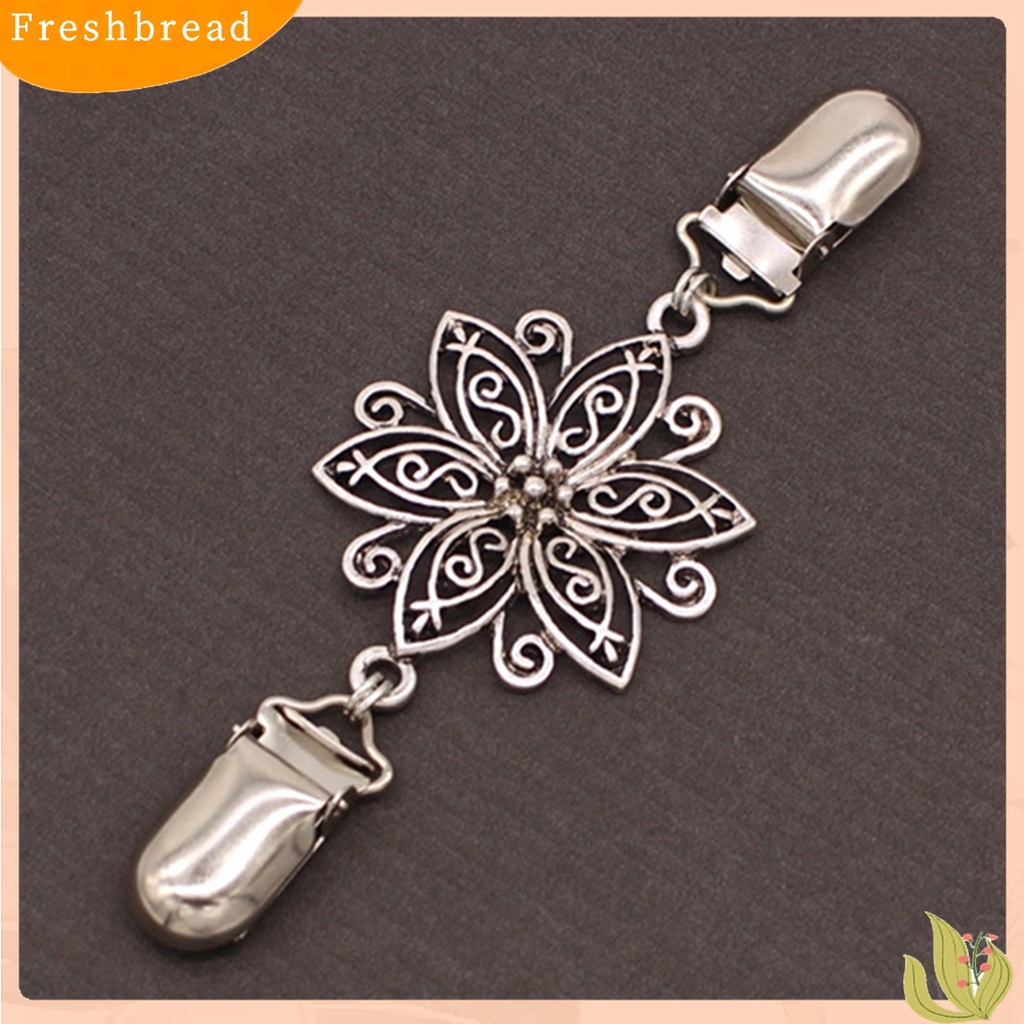 [ TERLARIS]Brooch Flower Pendant Hollow Design Clothes Decor Fashion Brooch Pin for Weeding