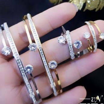 Titanium Set Gelang dan Cincin Wanita 234L