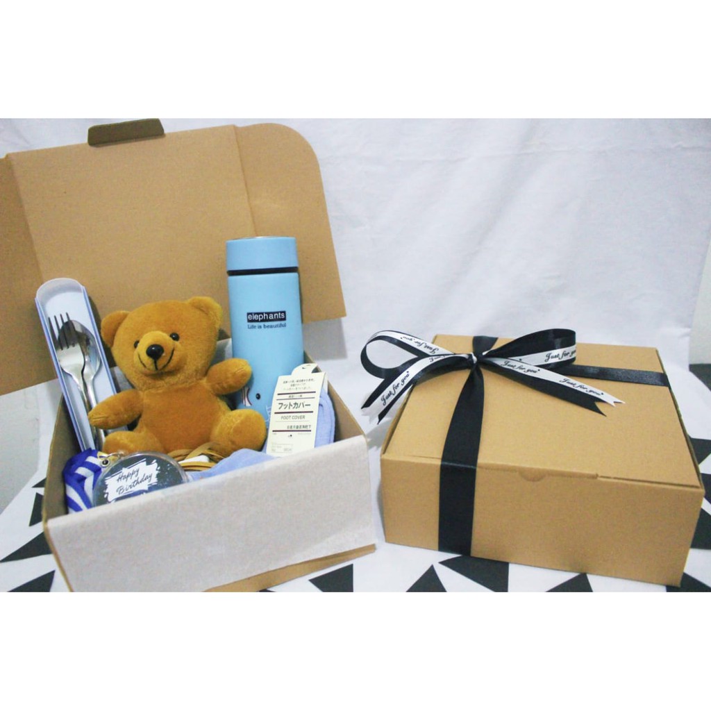 

HADIAH WISUDA / ULANG TAHUN / ANNIVERSARY / KADO TEMAN, PACAR, KELUARGA