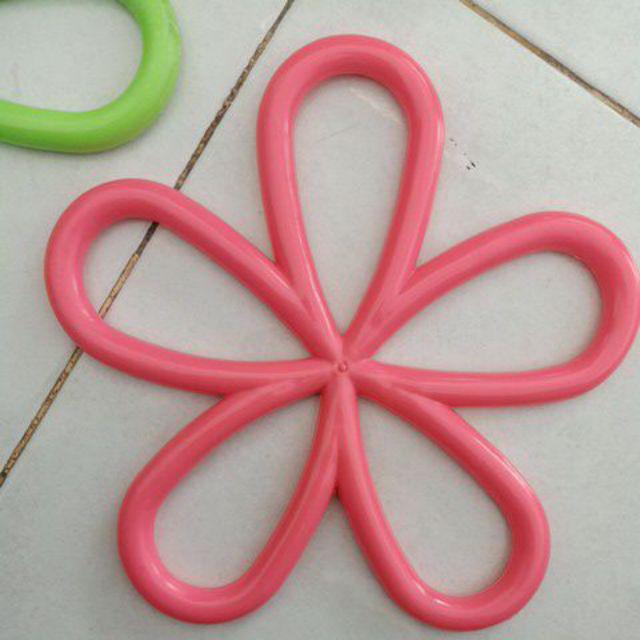 Alas Tatakan Panci Anti Panas Bentuk / Motif Bunga