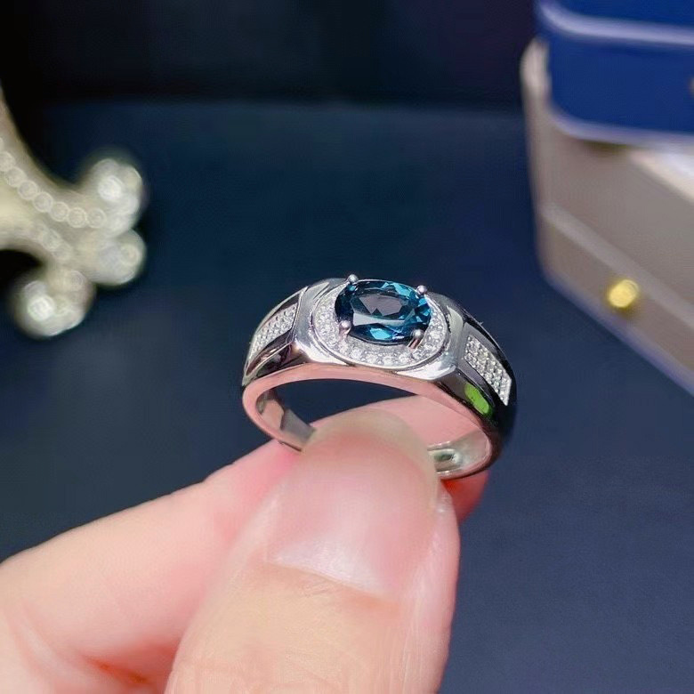 Sapphire Cincin Nikah Titanium Steel Silver Platinum Hias Kristal Safir Berlian Untuk Pria / Wanita