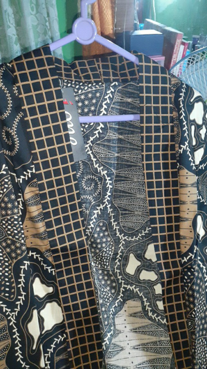 Leon Outer / Blazer Batik Wanita