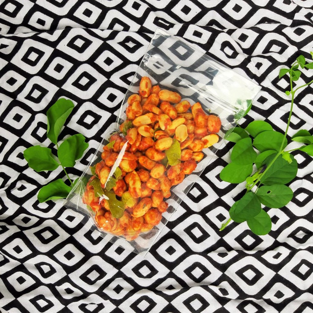 

Kacang Daun Jeruk Pedas