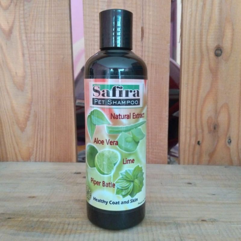 Sampo herbal safira untuk kucing dan anjing