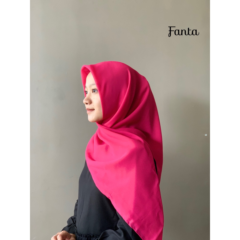 Daily hijab Bella square 115x115 | bela kerudung | potton |  jilbab hijab segi empat | double hycon bella hycoon-Bella Fanta