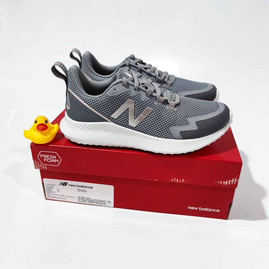 New Balance Wmns Ryval Run Original