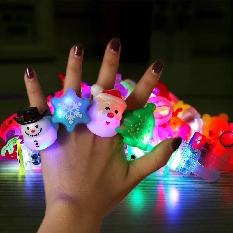 [Luminous Toy Old Man Snowflake Christmas Ring][ Christmas Small Gift Gift Prom Party Finger Light]