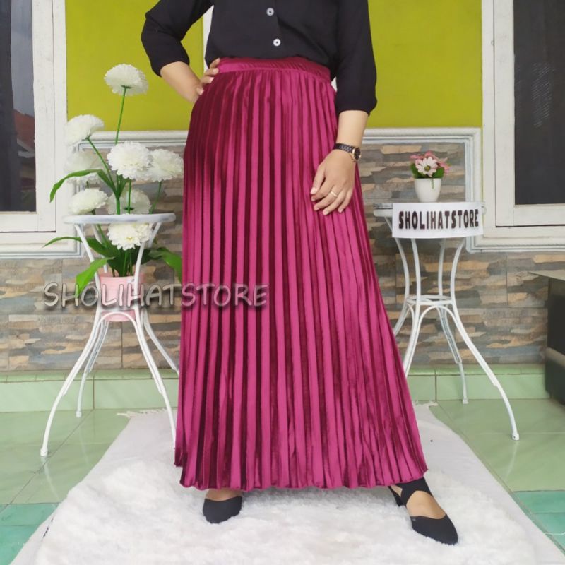 ROK PLISKET VELVET BLUDRU IMPORT / ROK VELVET PLISKET IMPORT / ROK BLUDRU PLISKET IMPORT / ROK PLISKET VELVET/ ROK PLISKET BLUDRU / ROK BLUDRU / ROK VELVET / ROK PLISKET VELVET BLUDRU IMPORT / ROK PLISKET BLUDRU IMPORT / ROK PLISKET / BLUDRU / VELVET