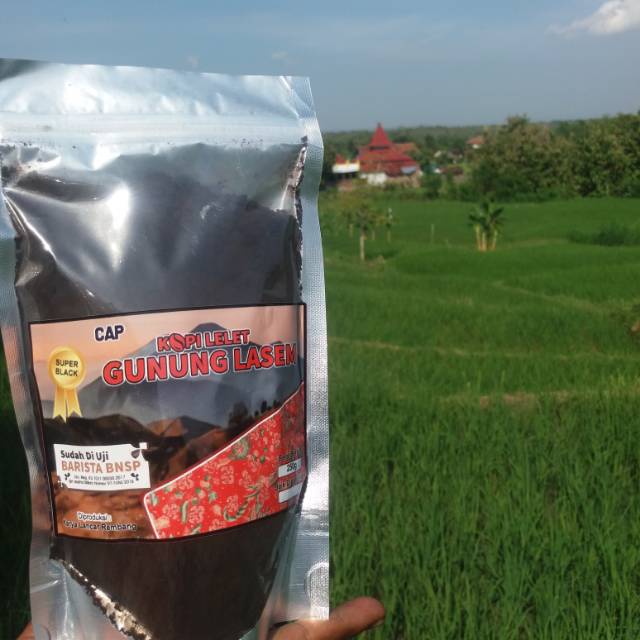 

Kopi Hitam Pekat Gunung Lasem