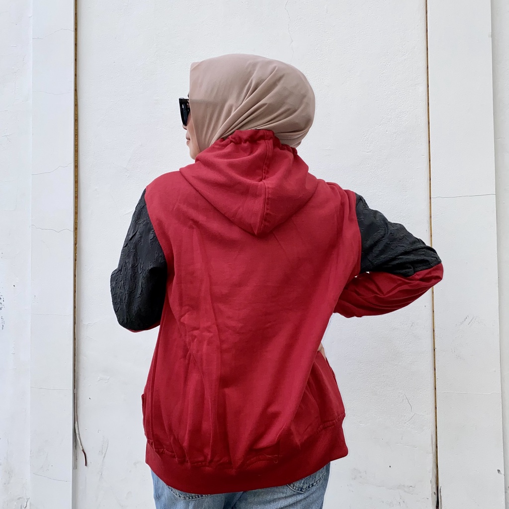 Jaket Sweater Zipper Bordir Kombinasi Qwilting MAROON BLDS