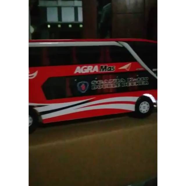 Miniatur bus strobo agra mas