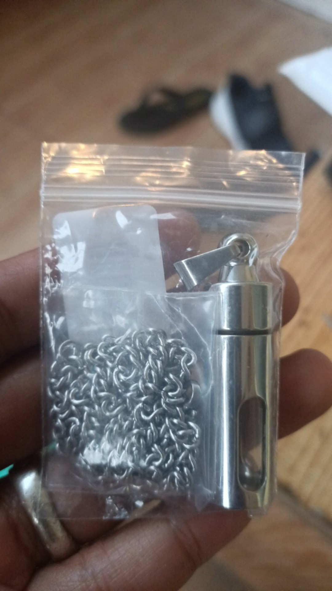 Tabung Kaca Bahan Stainless Steel Untuk Kenangan Perhiasan Kalung