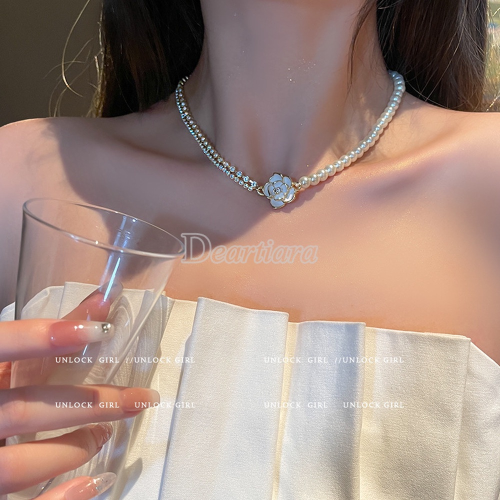 French Retro Design Light Luxury Camellia Necklace Temperament Stitching Pearl Clavicle Chain Women