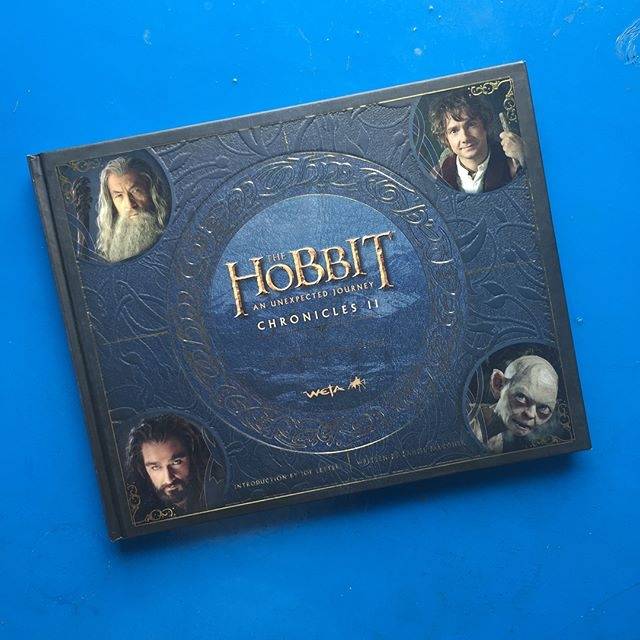 BUKU IMPORT The Hobbit Chronicles, REFERENCE