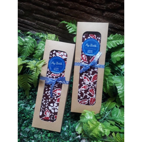 

Kotak Kemasan Batik