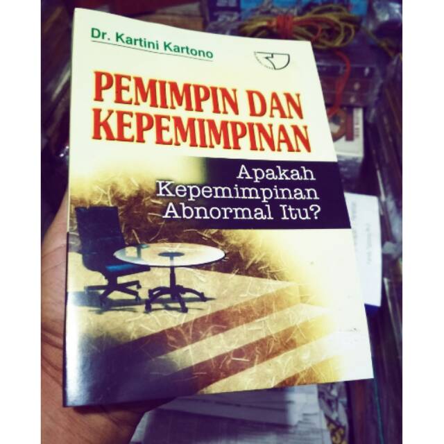 Pemimpin kepemimpinan pengarang kartini kartono