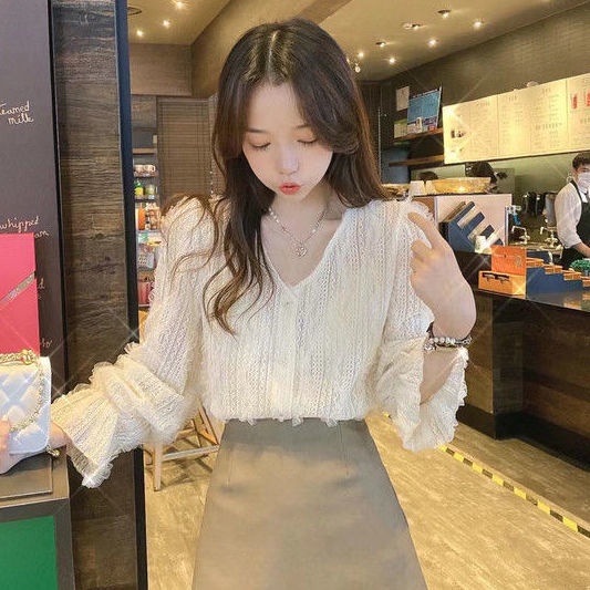 atasan renda import Autumn and Korean style soft lace hollow lace shirt women s mesh lace stitching