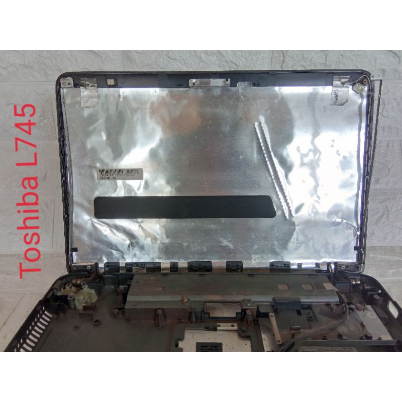 Engsel Toshiba L745