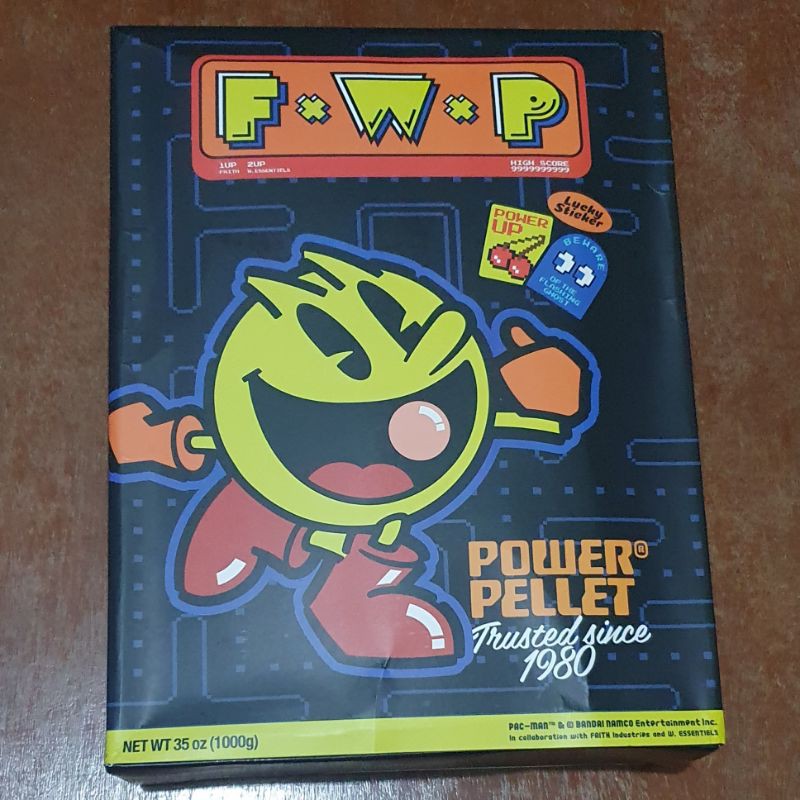 size XL - varsity jacket power pellet pac man w.essentiels faith