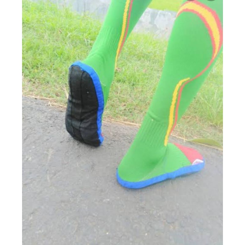 Kaos Kaki Sawah Anti Keong