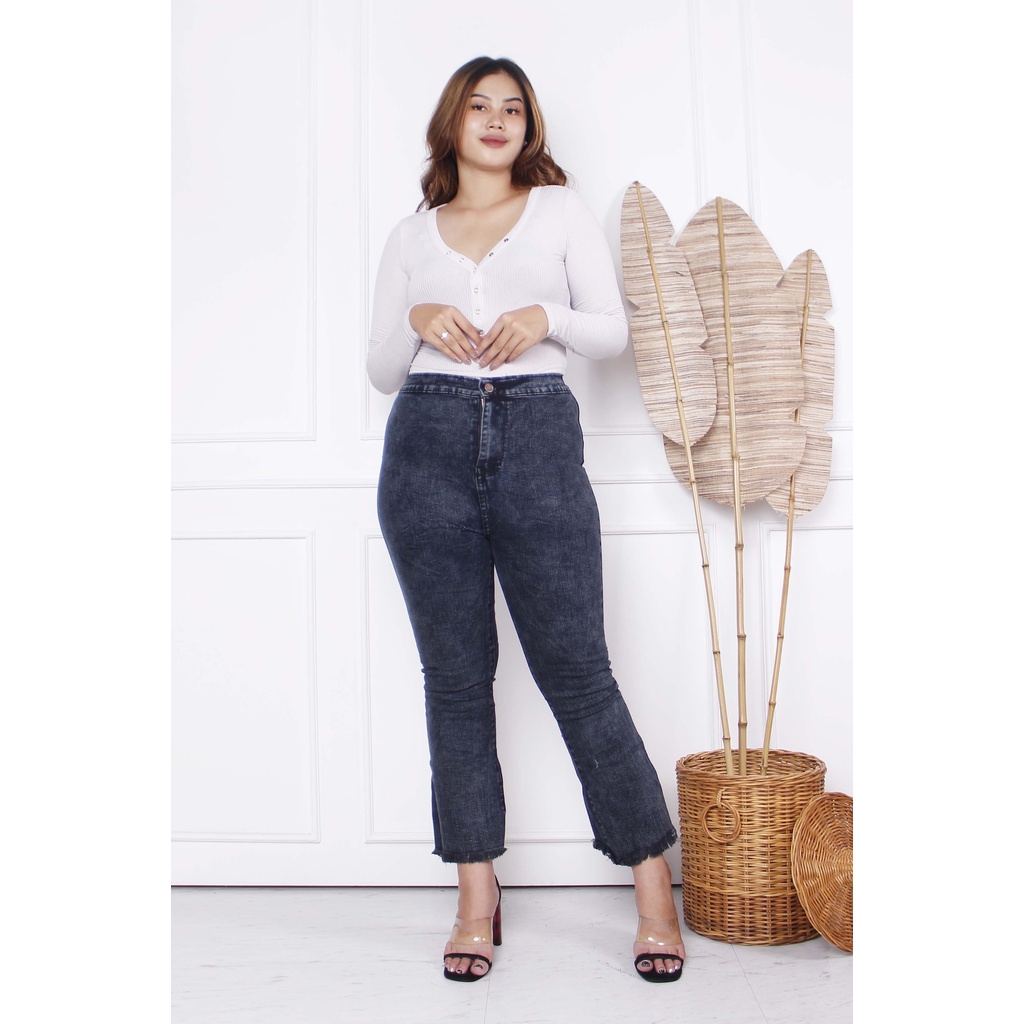 TRIVELA - HW CUTBRAY JUMBO RAWIS SNOW / HW JEANS CUTBRAY BIG SIZE