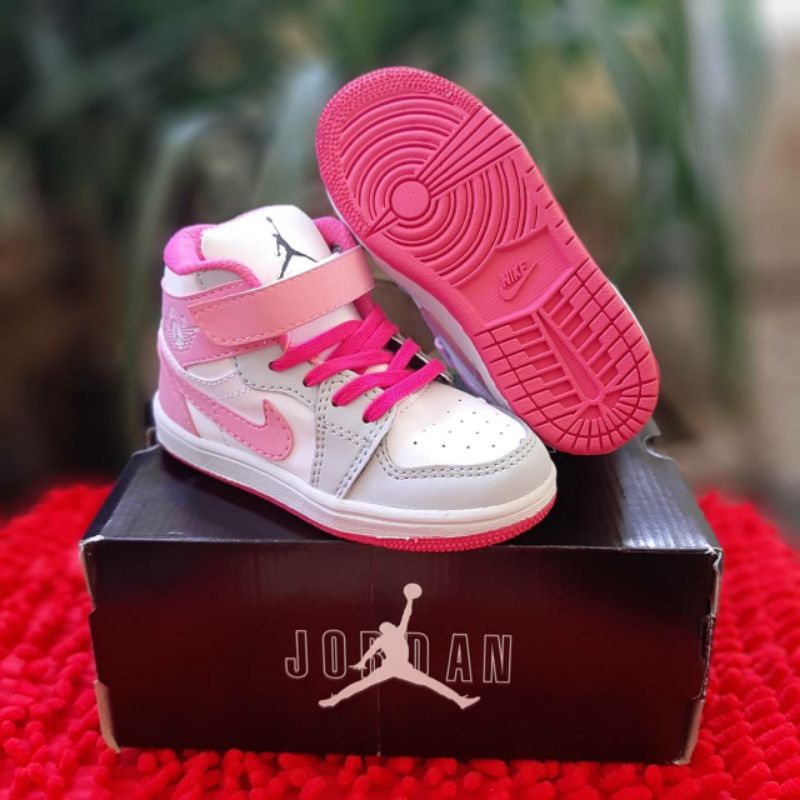 SEPATU ANAK PEREMPUAN NIKE AIR JORDAN 1 HIGH