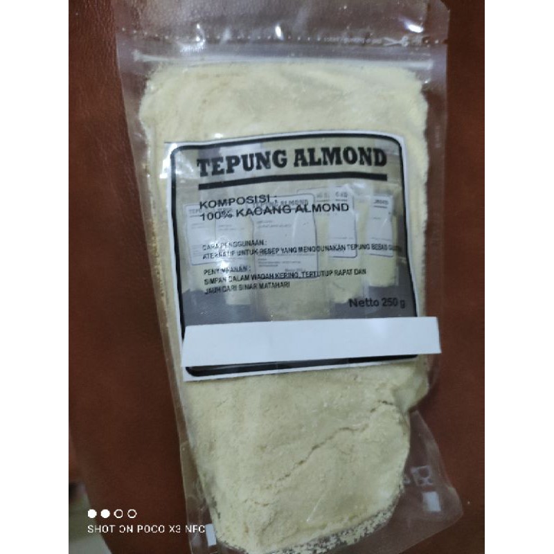 

Tepung almond