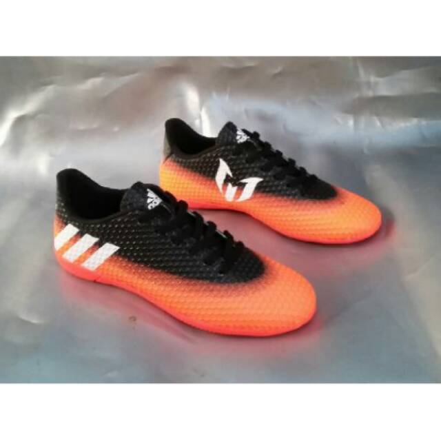 Sepatu futsal komponen adidas messi