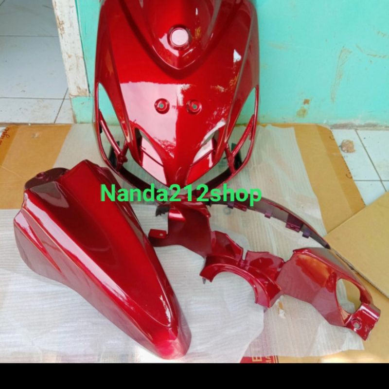 Cover body bagian depan Mio smile merah marun