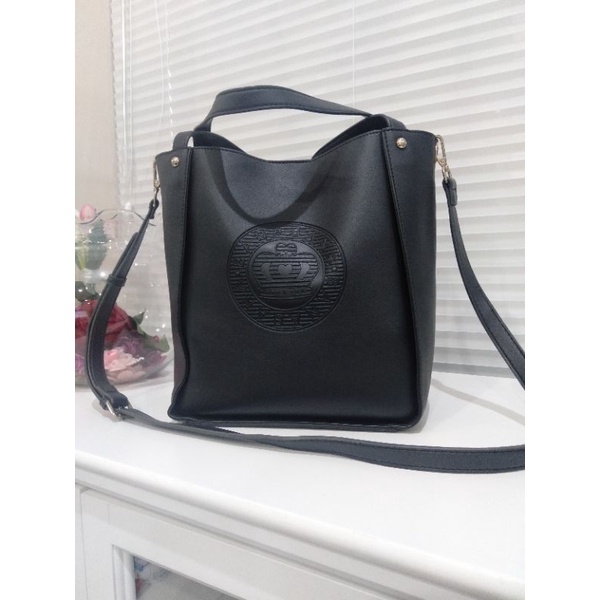 Tas Second Preloved Bag Bana Bana black warna hitam tote sling BEKAS Pakai