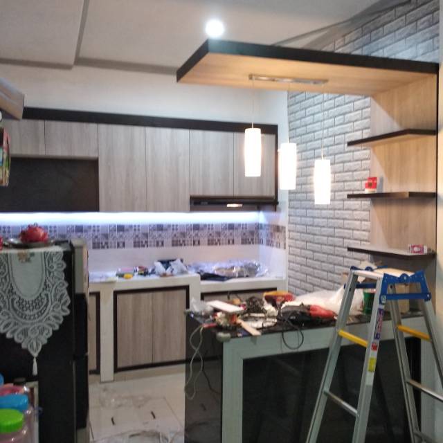 Mini bar, kitchen set, lemari bawah tangga Rumah bp Tian cluster magnolia cipondoh