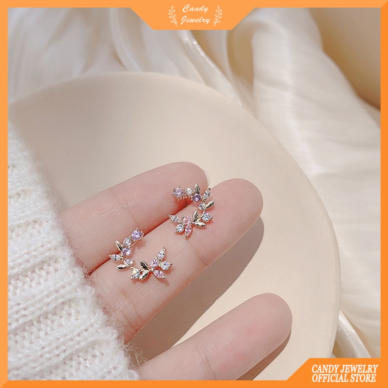 Anting Stud Bentuk C Desain Bunga Bahan Zirkon Gaya Korea Untuk Wanita