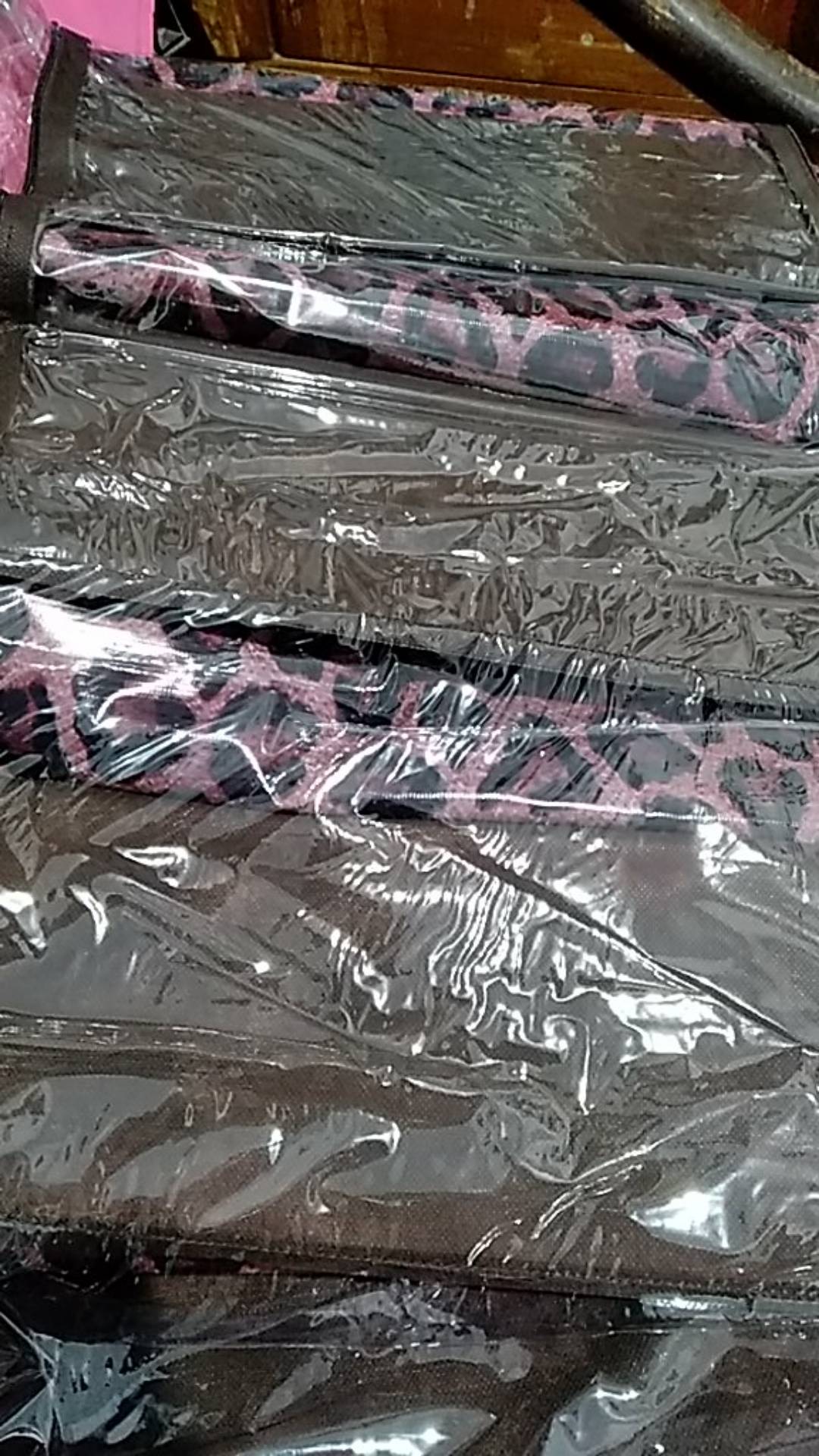 Rak Tas Gantung Karakter