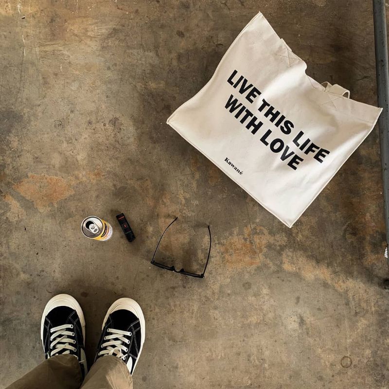 Kawane Studio - Tote Bag Kanvas Wanita, Stylish &amp; Fungsional (LIMITED EDITION) – Romantic
