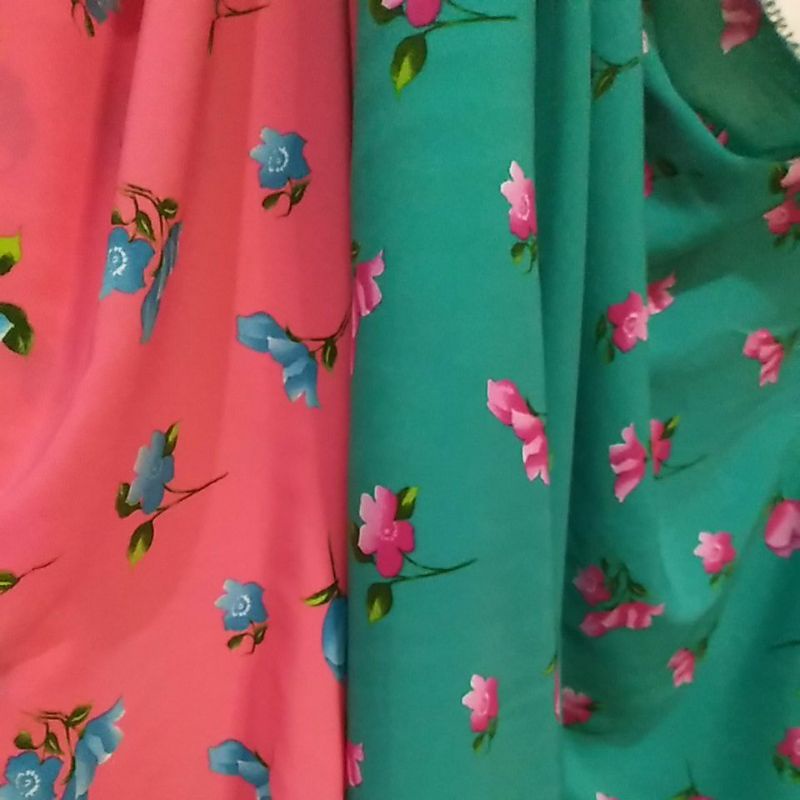 Jual meteran atau bisa borong semua 2 roll New kain Premium Maxmara Sakura ROYAL PINES  total 19 met