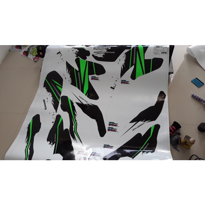 Decal Ninja 250 FI Putih